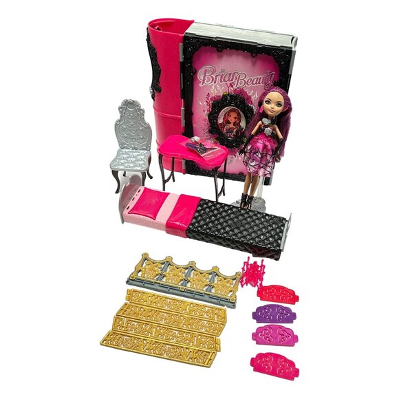 Briar Beauty Ever After High 3 Room Playset Thronecoming Doll and Book Playset - Picture 10 of 16